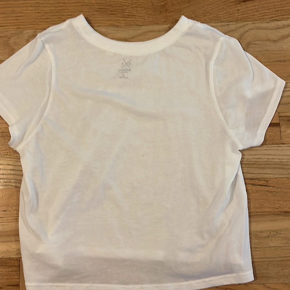 supper basic white tee - Picture 2 of 2